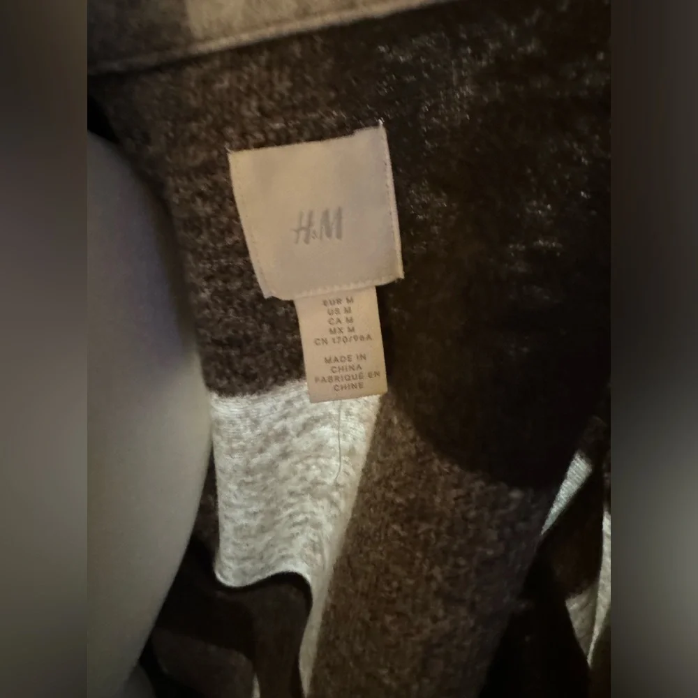 H&M Shacket - Picture 5 of 7